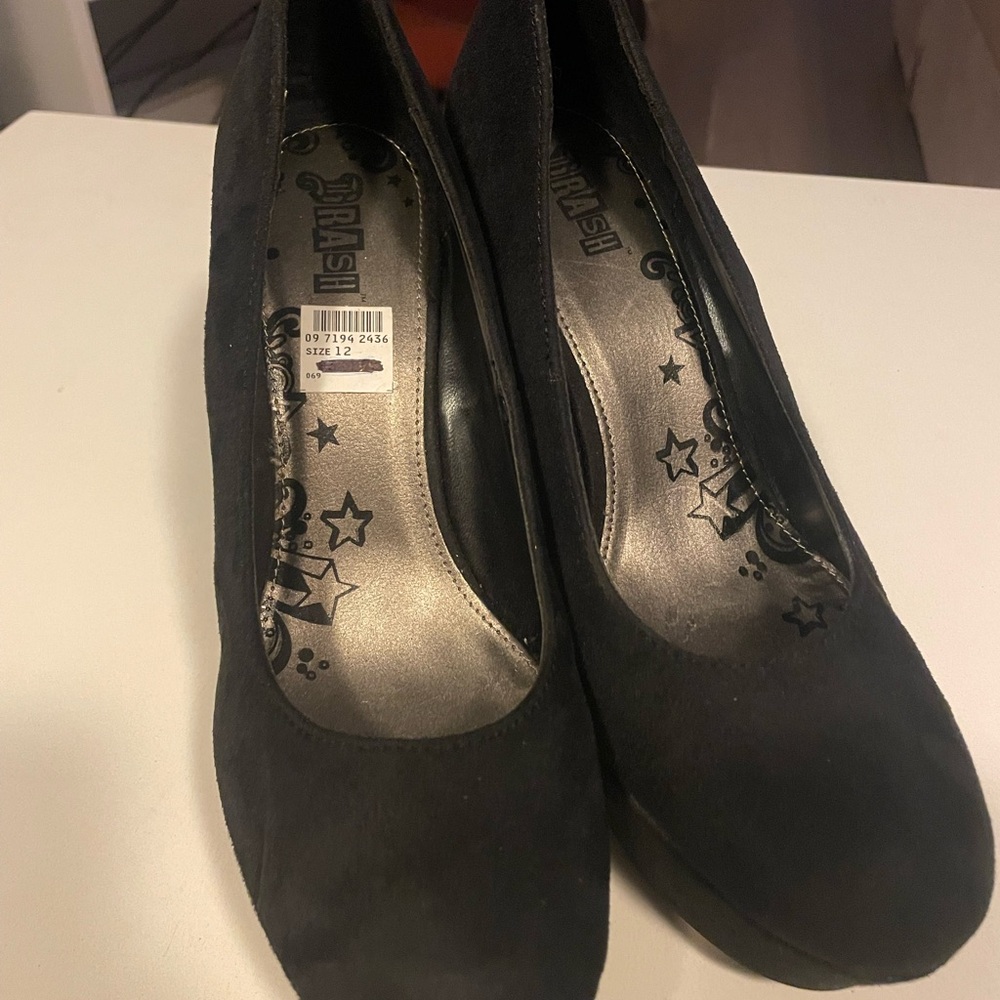 Brash Black Wedge Shoes Timeless Design